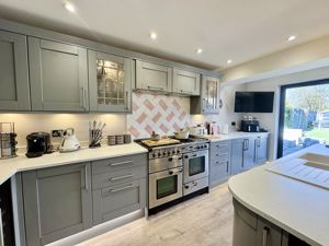 Photo 16- click for photo gallery